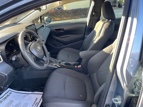 Used 2022 Toyota Corolla LE image 10