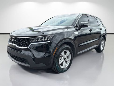 Used 2023 Kia Sorento LX FWD image 7