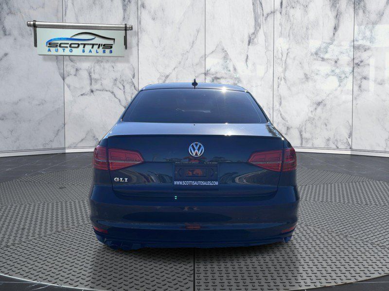 Used 2018 Volkswagen Jetta GLI FWD image 7