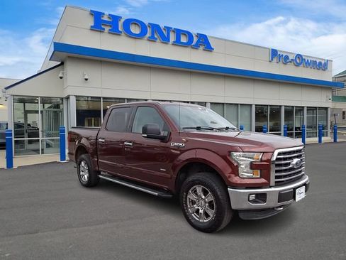 Used 2016 Ford F150 XLT w/ Equipment Group 302A Luxury AWD/4WD image 3