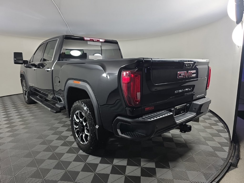 Used 2023 GMC Sierra 2500 Denali w/ Denali Ultimate Package AWD/4WD image 3