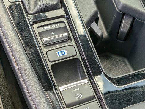 Used 2023 Honda Accord Touring image 33