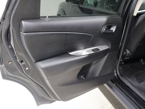 Used 2016 Dodge Journey SXT w/ Comfort/Convenience Group AWD/4WD image 19