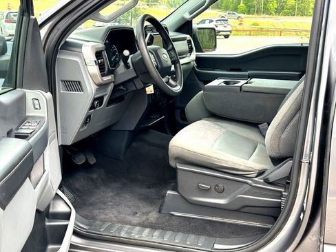 Used 2023 Ford F150 XLT AWD/4WD image 10