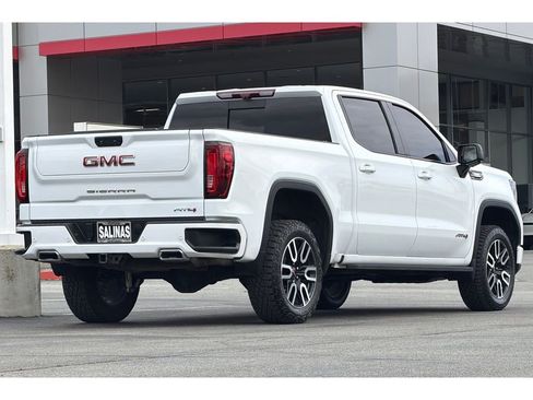 Used 2023 GMC Sierra 1500 AT4 w/ AT4 Premium Package AWD/4WD image 4