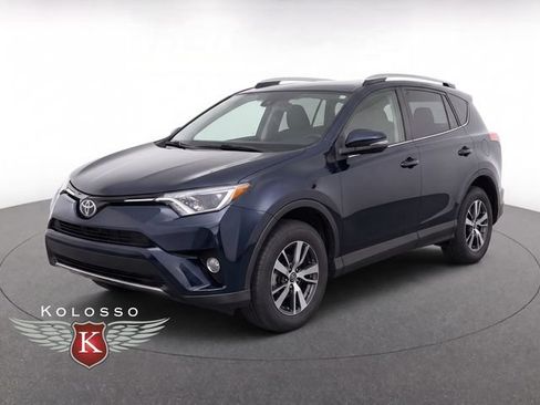 Used 2018 Toyota RAV4 XLE AWD/4WD image 1