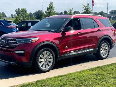 Used 2023 Ford Explorer King Ranch w/ Technology Package AWD/4WD image 5