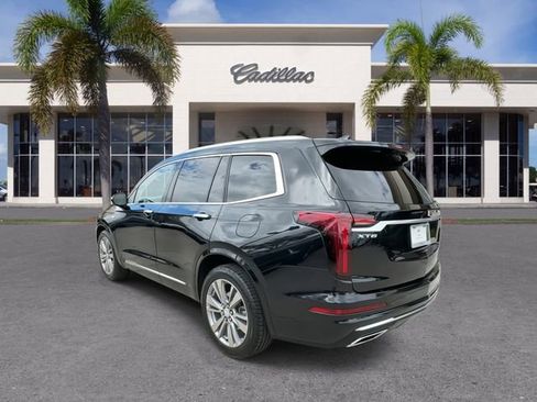 Used 2023 Cadillac XT6 Premium Luxury w/ Technology Package image 11