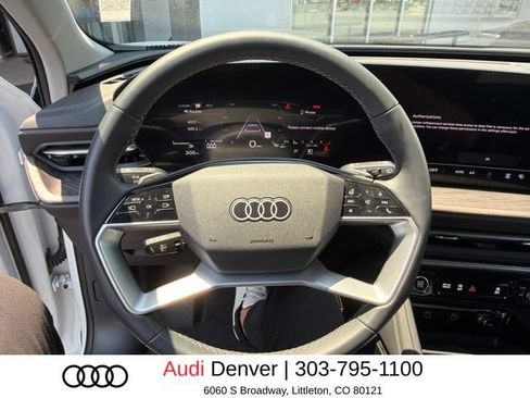 Used 2025 Audi Q5 Premium w/ Premium Plus AWD/4WD image 7