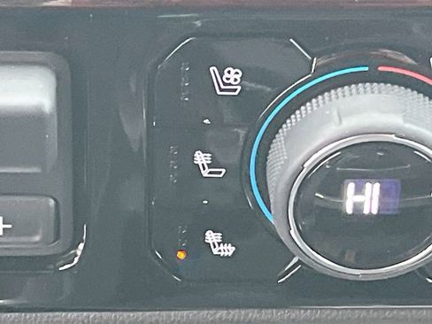 Used 2025 Chevrolet Silverado 3500 High Country image 21