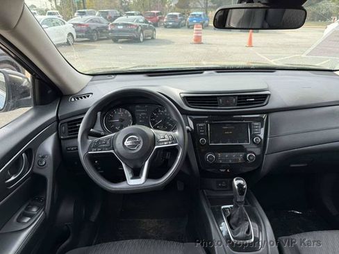 Used 2020 Nissan Rogue S FWD image 14