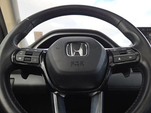 Used 2023 Honda Pilot Touring image 27