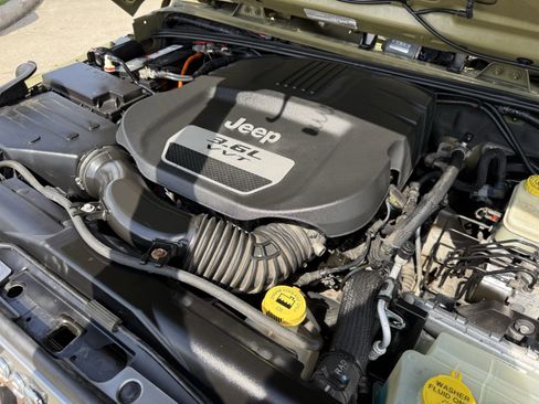 Used 2013 Jeep Wrangler Freedom Edition image 29