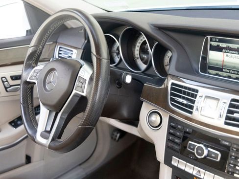 Used 2015 Mercedes-Benz E 350 4MATIC Wagon image 29