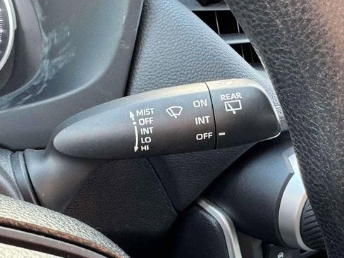 Used 2020 Toyota RAV4 LE image 23