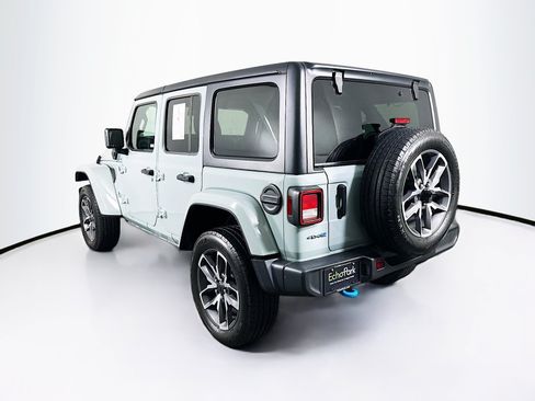 Used 2024 Jeep Wrangler Unlimited w/ Convenience Group AWD/4WD image 5