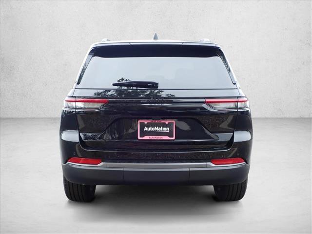 New 2027 Jeep Grand Cherokee Limited w/ Limited Altitude Package AWD/4WD image 3
