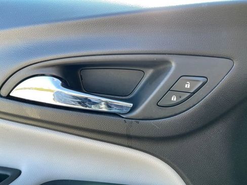 Used 2019 Chevrolet Equinox Premier image 29