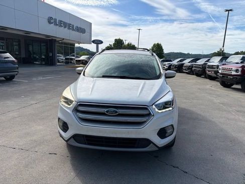 Used 2018 Ford Escape SEL FWD image 4