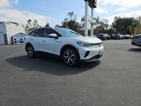 Used 2023 Volkswagen ID.4 S RWD image 3