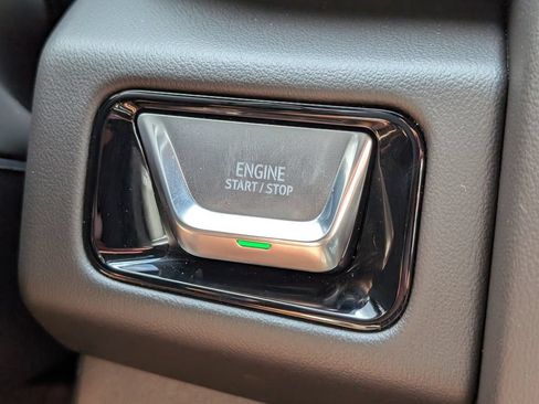 Used 2025 GMC Yukon XL Elevation AWD/4WD image 20