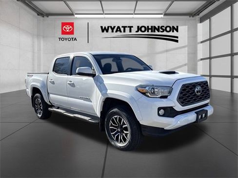 Used 2020 Toyota Tacoma TRD Sport image 7