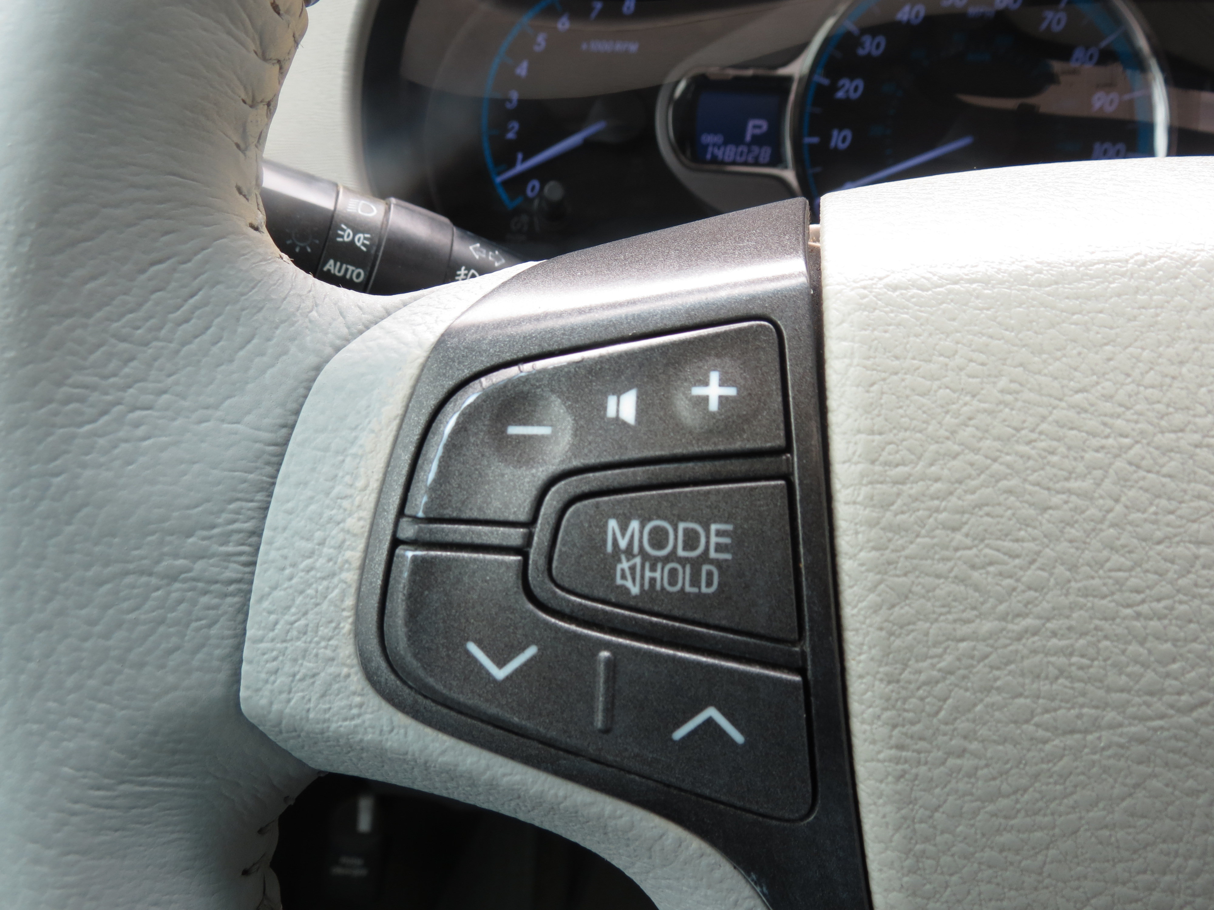 Used 2011 Toyota Sienna Limited w/ Premium Pkg FWD image 14