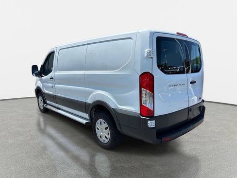 Used 2017 Ford Transit 250 130 Low Roof w/ Exterior Upgrade Package RWD image 5