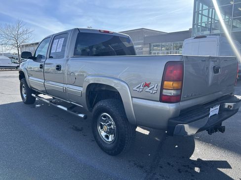 Used 2002 Chevrolet Silverado 2500 LS w/ Off-Road Skid Plate Pkg image 4