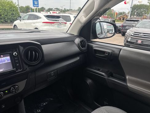 Used 2019 Toyota Tacoma SR w/ SX Package AWD/4WD image 29