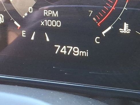 Used 2025 GMC Yukon XL Denali image 24