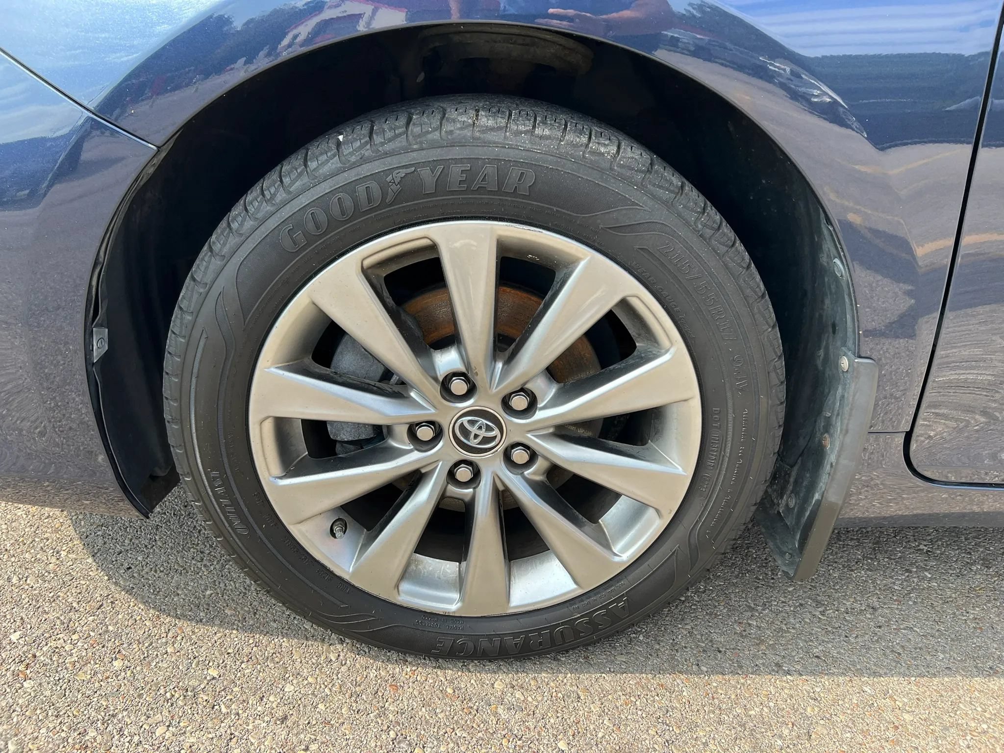 Used 2016 Toyota Camry XLE w/ Protection Package (Q2) FWD image 13