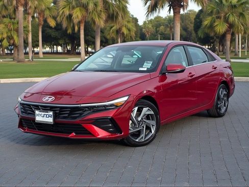 Certified 2025 Hyundai Elantra Limited image 1