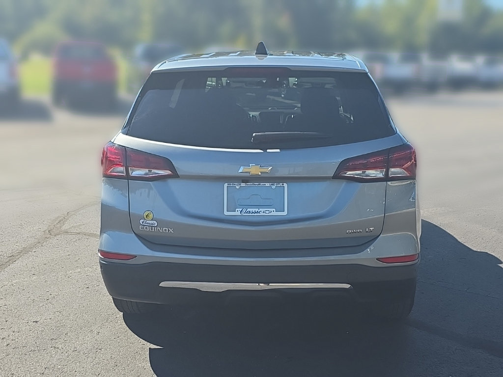 Used 2024 Chevrolet Equinox LT AWD/4WD image 8