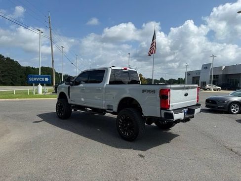 Used 2025 Ford F250 Lariat w/ Lariat Ultimate Package AWD/4WD image 4