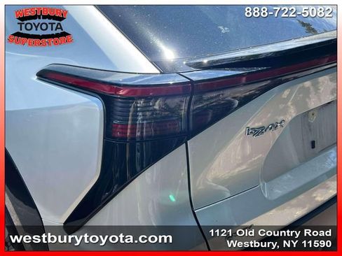 Used 2024 Toyota bZ4X AWD w/ Weather Package image 7