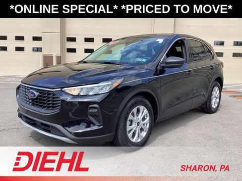 Used 2023 Ford Escape Active w/ Cold Weather Package FWD image 4