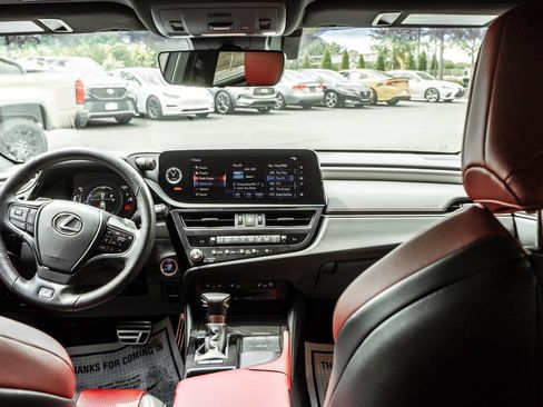 Used 2022 Lexus ES 300h F Sport w/ Accessory Package 2 FWD image 8