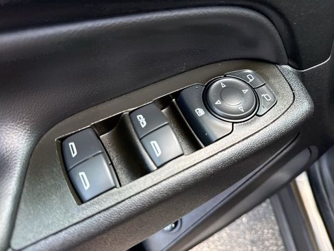 Certified 2023 Chevrolet Equinox LT AWD/4WD image 12