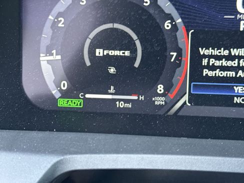 Used 2025 Toyota Tacoma TRD Sport w/ TRD Sport Upgrade Package image 31