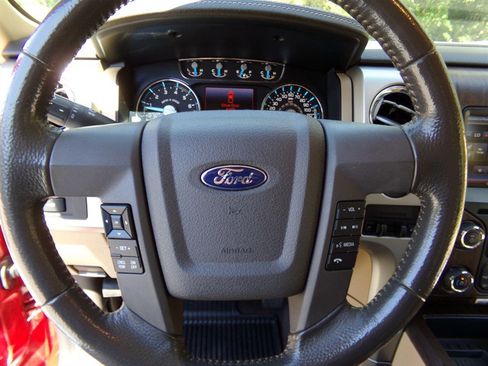Used 2013 Ford F150 Lariat w/ Luxury Equipment Group image 45