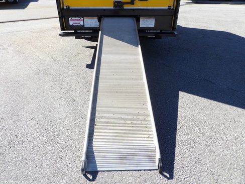 Used 2016 Ford E-350 and Econoline 350 Super Duty image 30