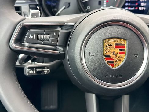 Used 2026 Porsche Macan AWD/4WD image 14