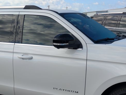 New 2025 Ford Expedition Max Platinum w/ Platinum Ultimate Package image 11