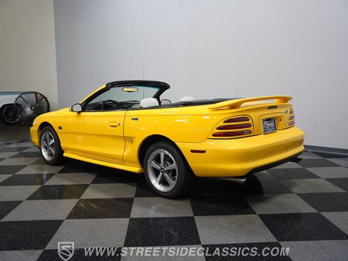 Used 1995 Ford Mustang GT RWD image 10