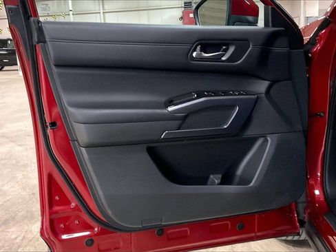 Used 2023 Nissan Pathfinder SL image 21