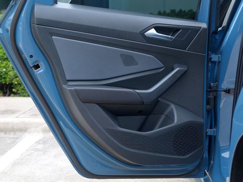 Used 2025 Volkswagen Jetta GLI Autobahn FWD image 37