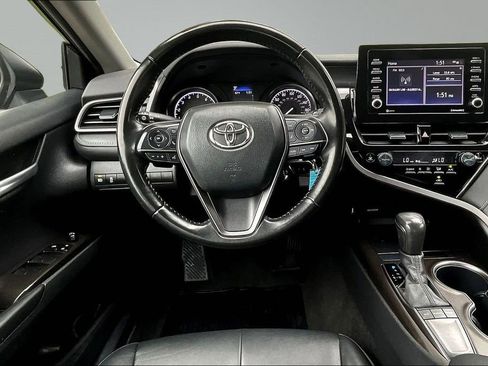 Used 2023 Toyota Camry SE FWD image 9