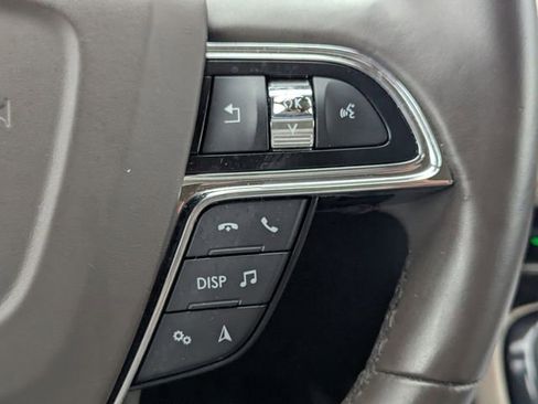 Used 2022 Lincoln Nautilus Reserve w/ Equipment Group 201A image 28