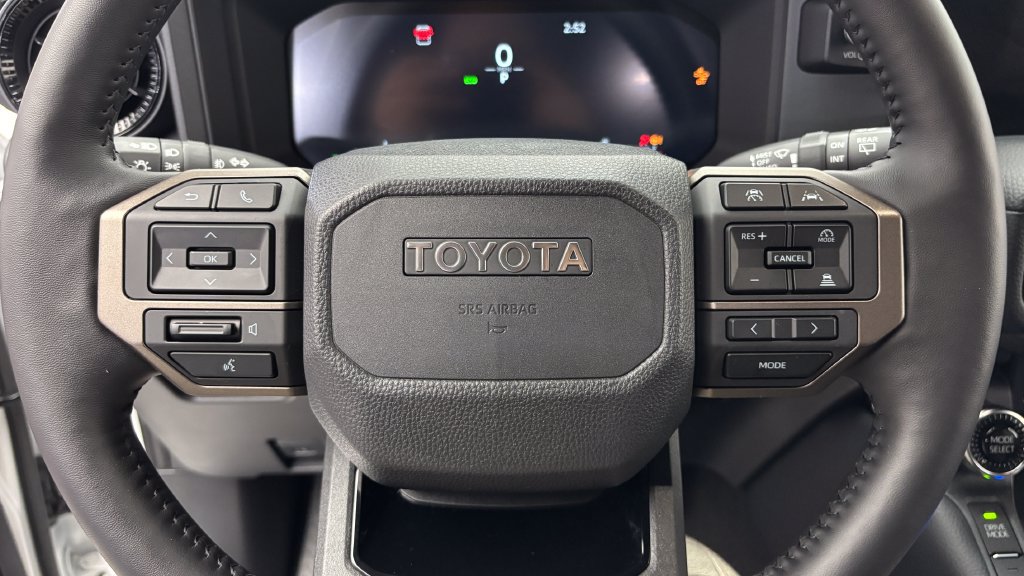 Used 2027 Toyota Land Cruiser AWD/4WD image 18